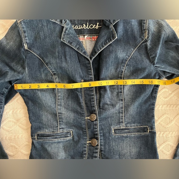 Maurices Denim Distressed Jacket with Button Details Women’s Size Medium - Picture 15 of 15